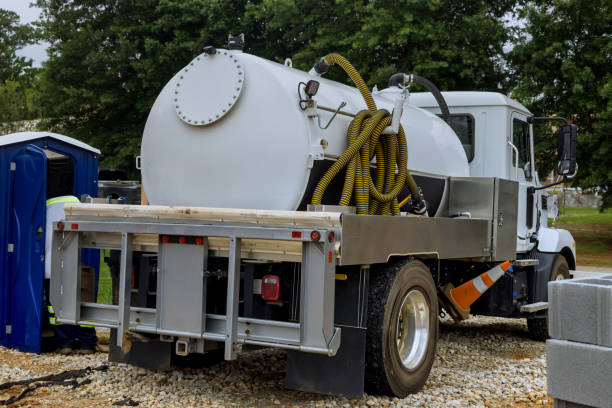 Best Portable restroom trailer rental  in Youngsville, LA